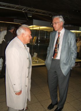 Foto: Irmgard Jordan-Schmidt - Udo Mammen und Prof. Schmitz